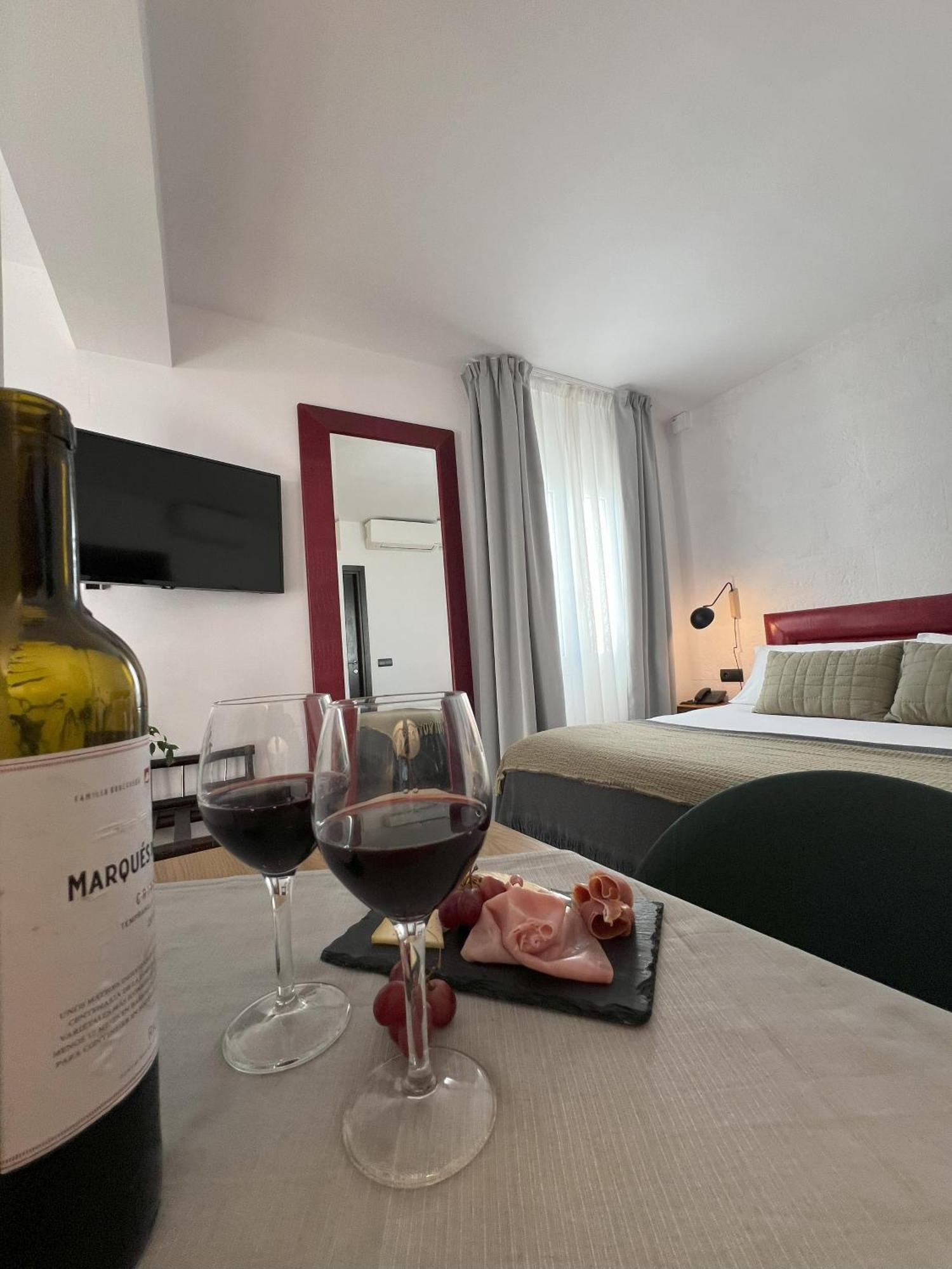 Hotel San Miguel Menorca ماهون المظهر الخارجي الصورة