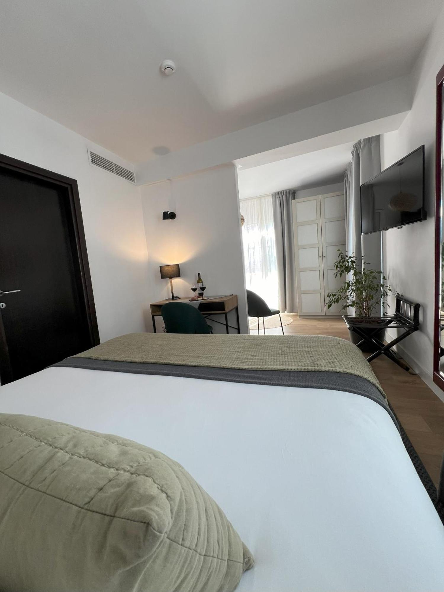 Hotel San Miguel Menorca ماهون المظهر الخارجي الصورة