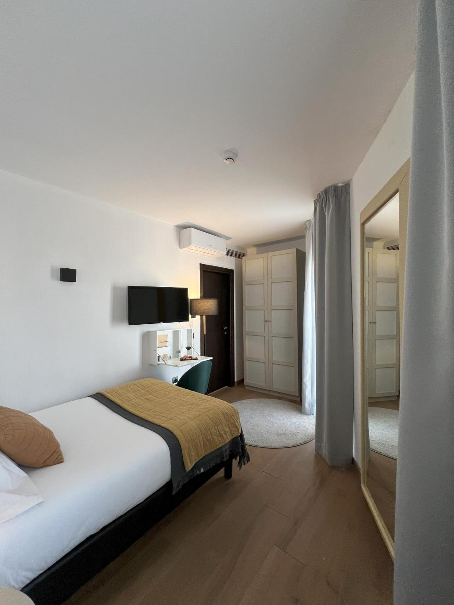 Hotel San Miguel Menorca ماهون المظهر الخارجي الصورة